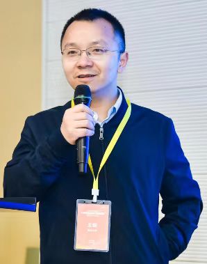 MK在线创新论坛第一千三百九十讲：Floquet engineering symmetry-breaking and topological states under light irradiation
