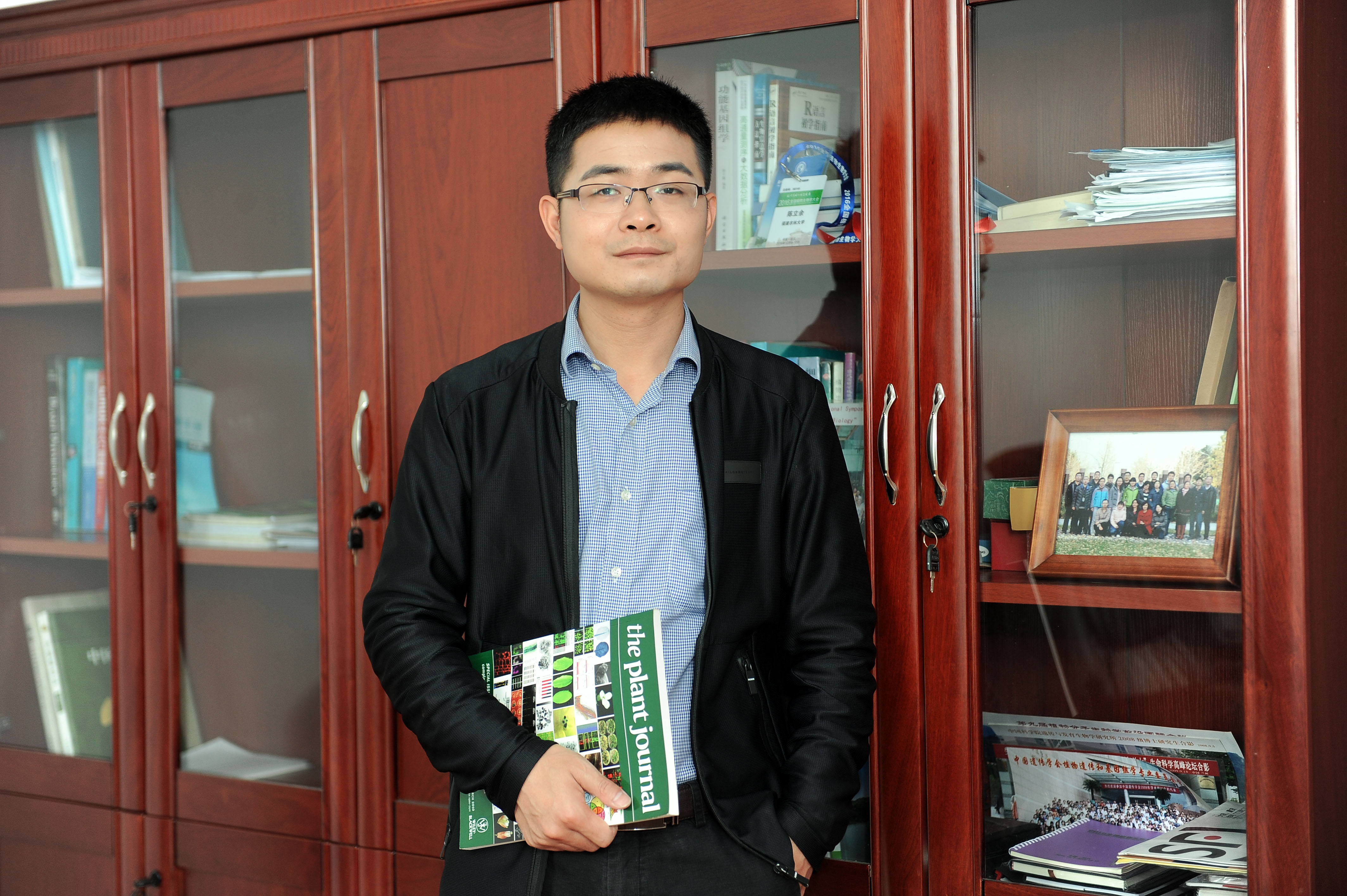 MK在线创新论坛第一千四百二十七讲：探索植物生殖与驯化的秘密—从模式植物到水果作物